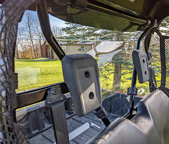 HONDA PIONEER 520 REAR WINDSHIELD